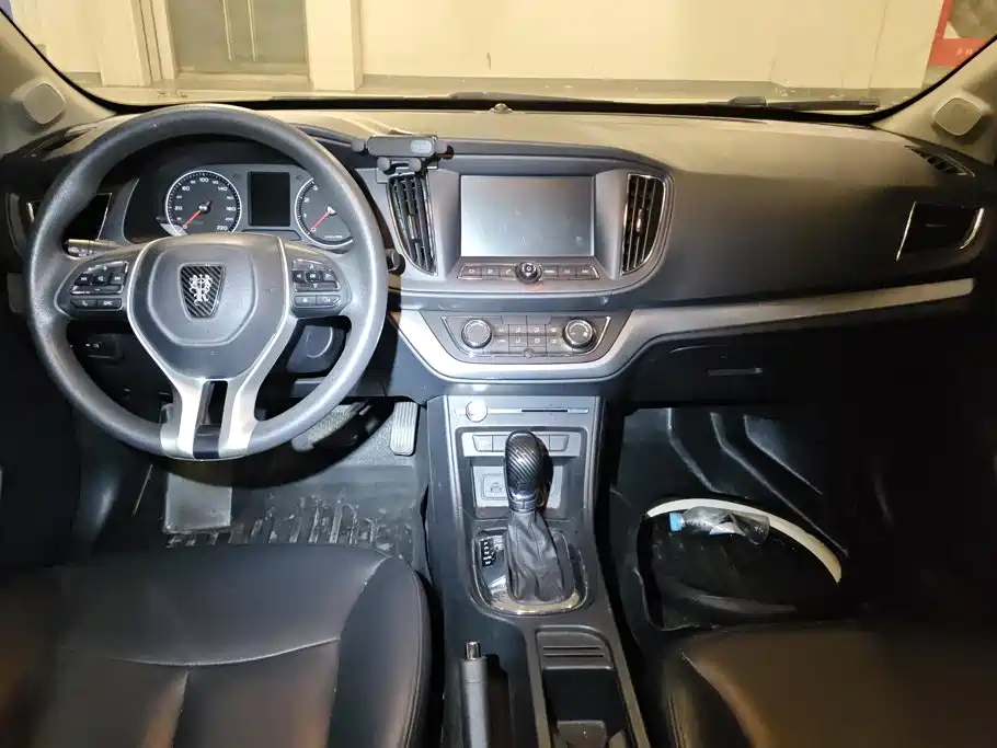 Roewe 360 — миниатюра 12