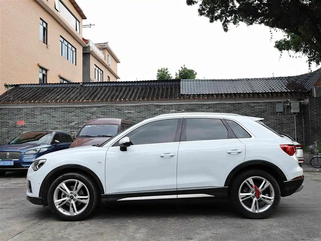Audi Q3 2022 35 TFSI Fashion