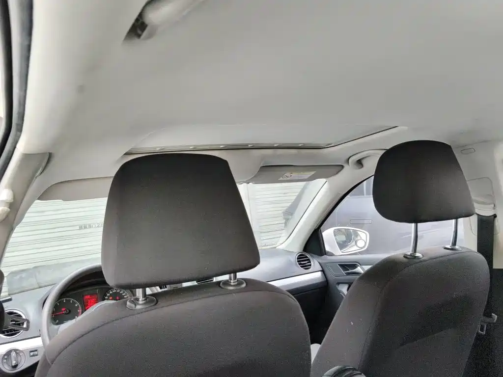 Volkswagen Jetta — миниатюра 9