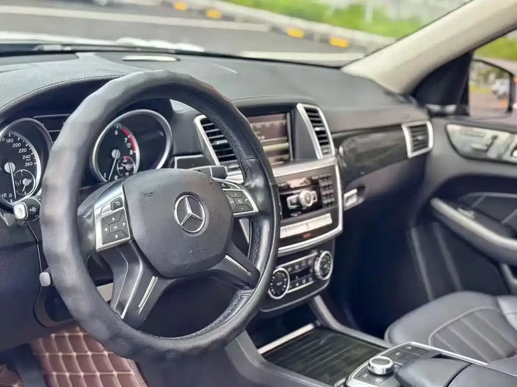 Mercedes-Benz GLS — миниатюра 4