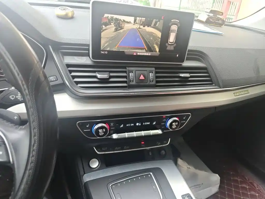 Audi Q5L — миниатюра 6