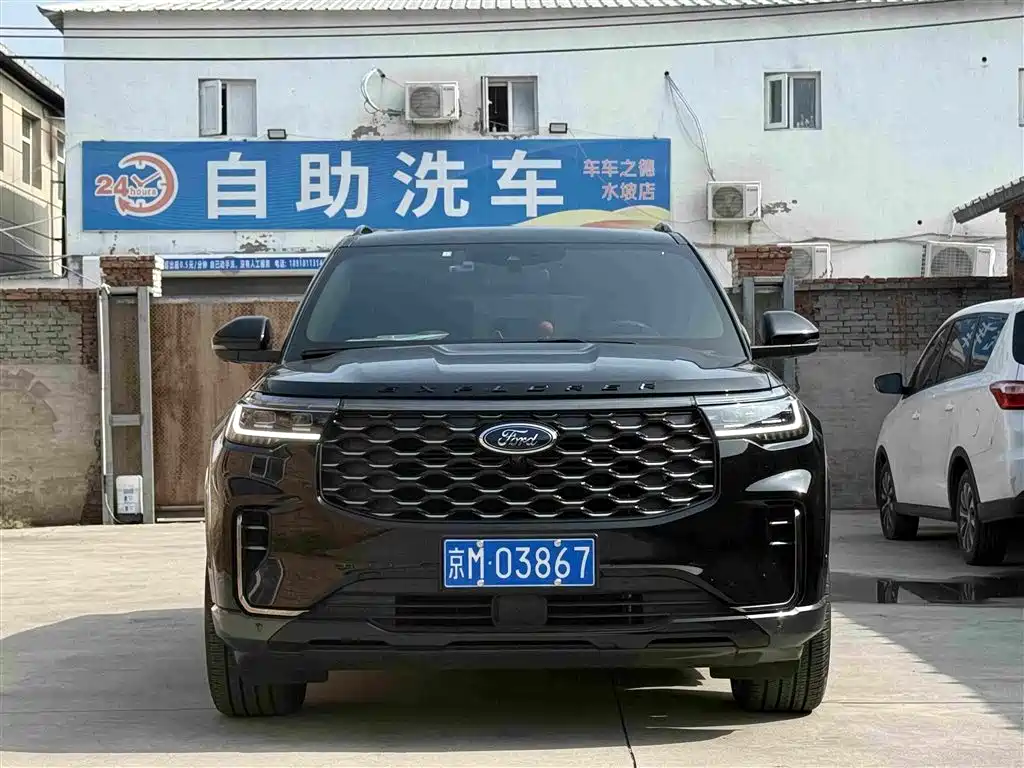 Ford Explorer — миниатюра 3