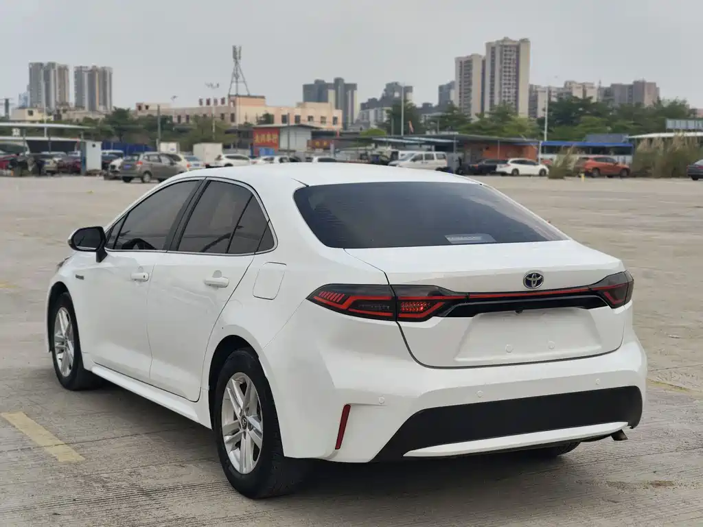 Toyota Corolla Levin 2019 1.8H E-CVT Luxury V