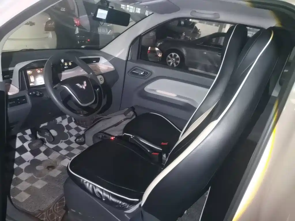 Wuling MINIEV — миниатюра 15