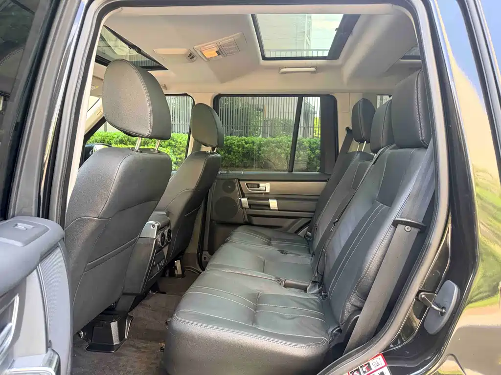 Land Rover Discovery — миниатюра 12