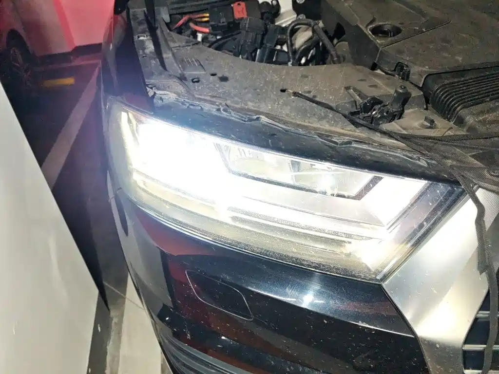 Audi Q7 — миниатюра 7