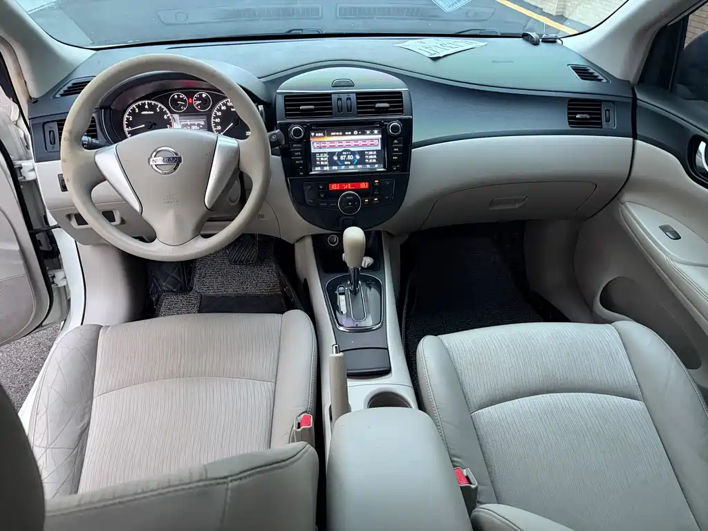 Nissan Tiida — миниатюра 5