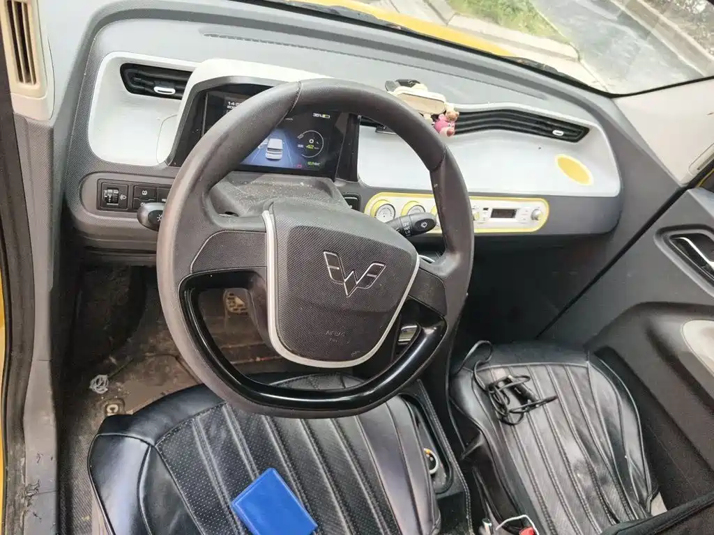 Wuling MINIEV — миниатюра 6