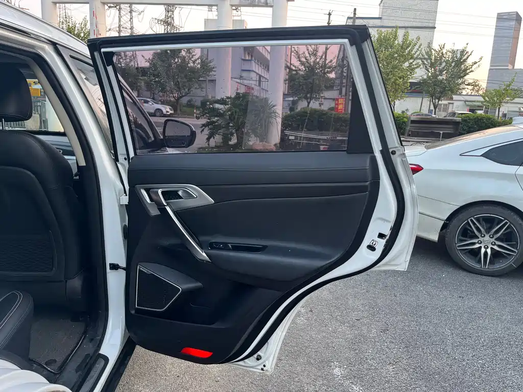 Geely Boyue — миниатюра 19