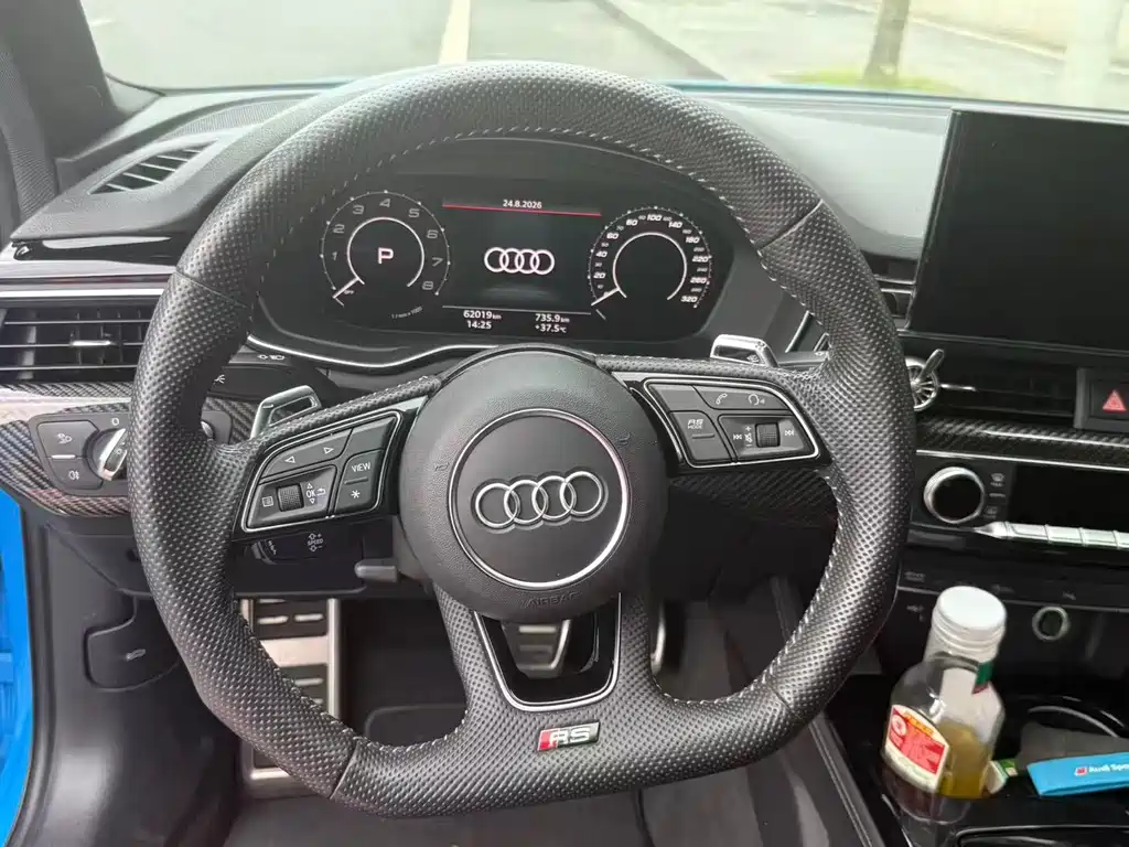 Audi RS 4 — миниатюра 8