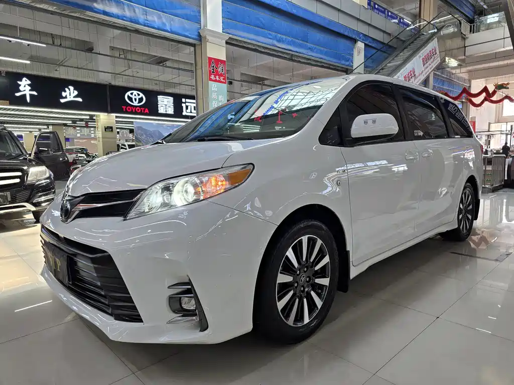 Toyota Sienna 2020