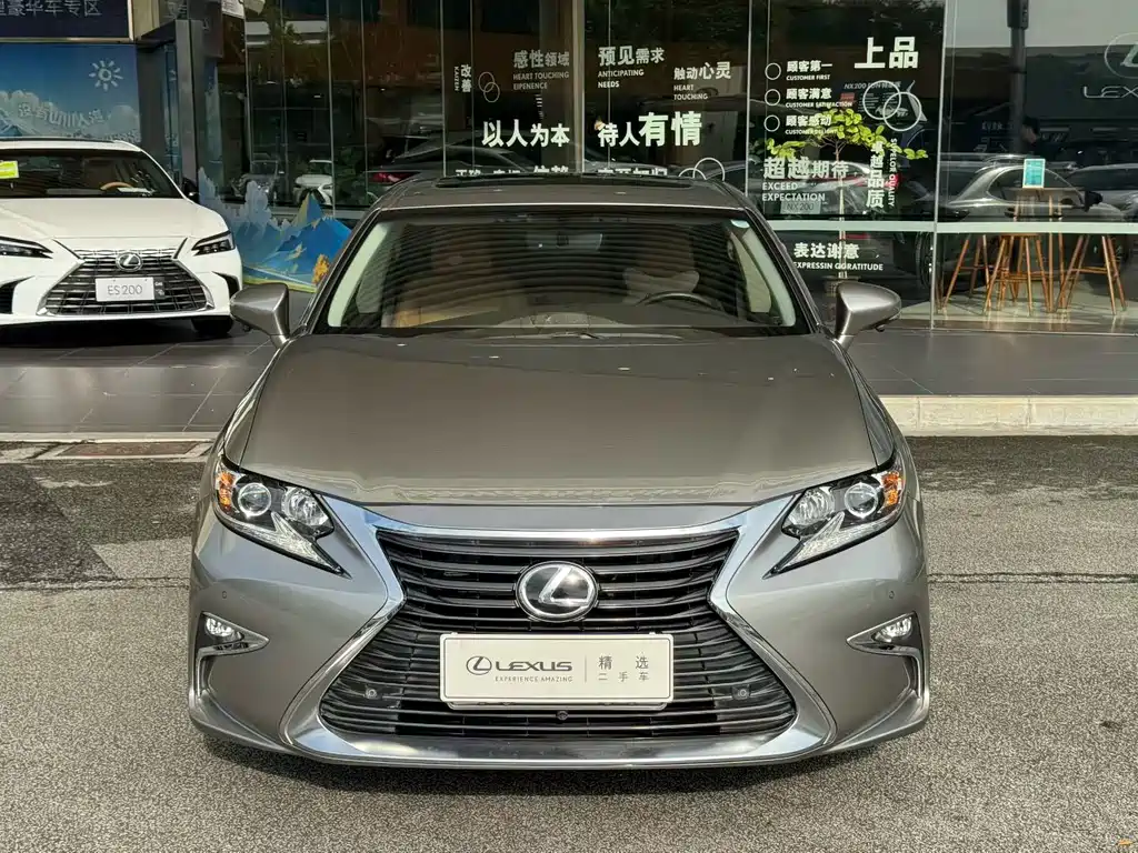 Lexus ES — миниатюра 2
