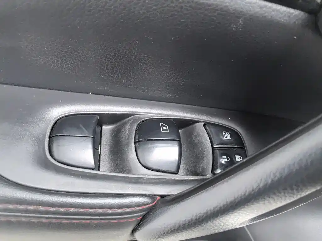Nissan Qashqai — миниатюра 9