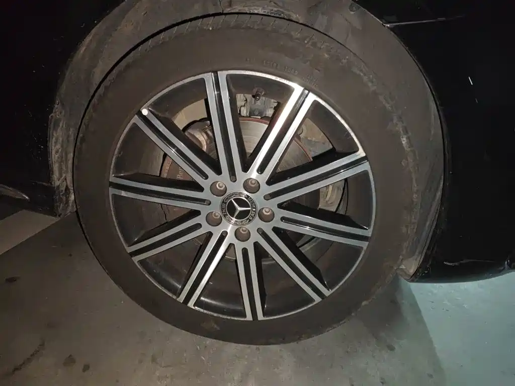 Mercedes-Benz V-Class — миниатюра 24