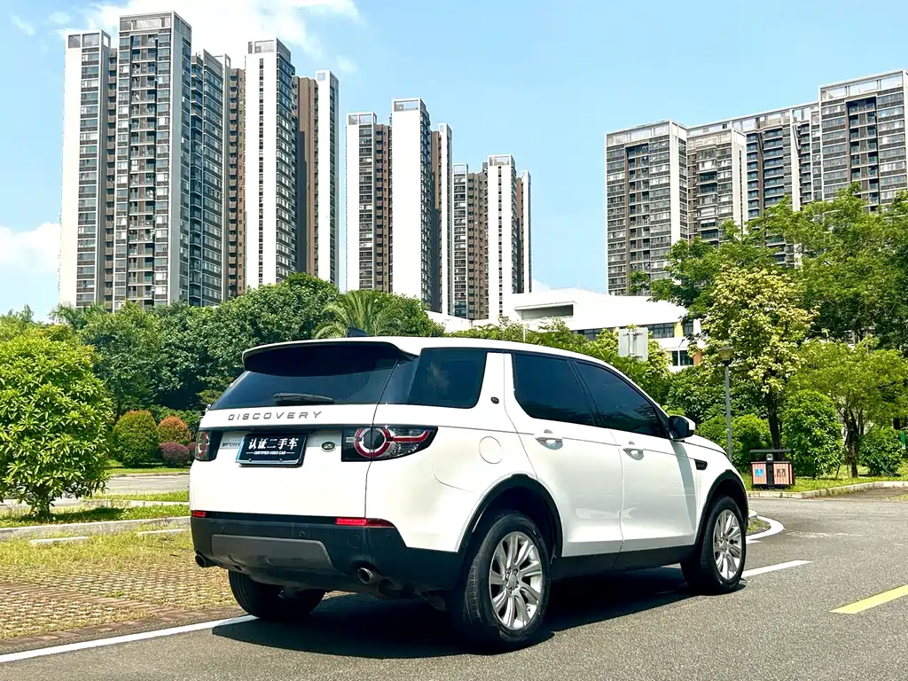 Land Rover Discovery Sport — миниатюра 8