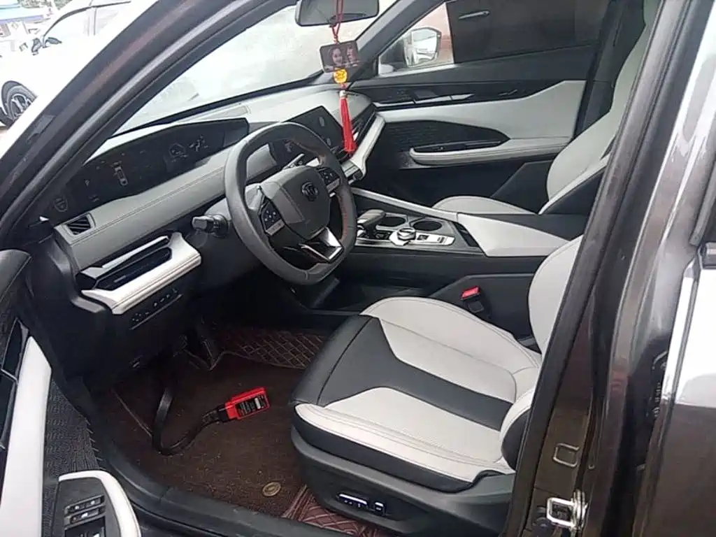 Changan UNI-V iDD — миниатюра 16
