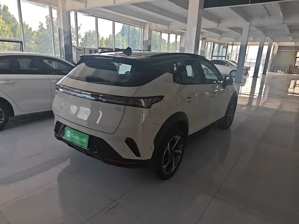 Lynk & Co 06 — миниатюра 7