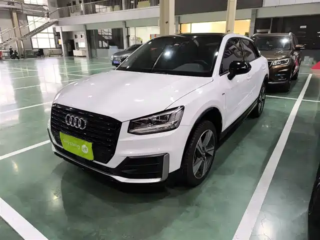 AUDI Q2L 2021
