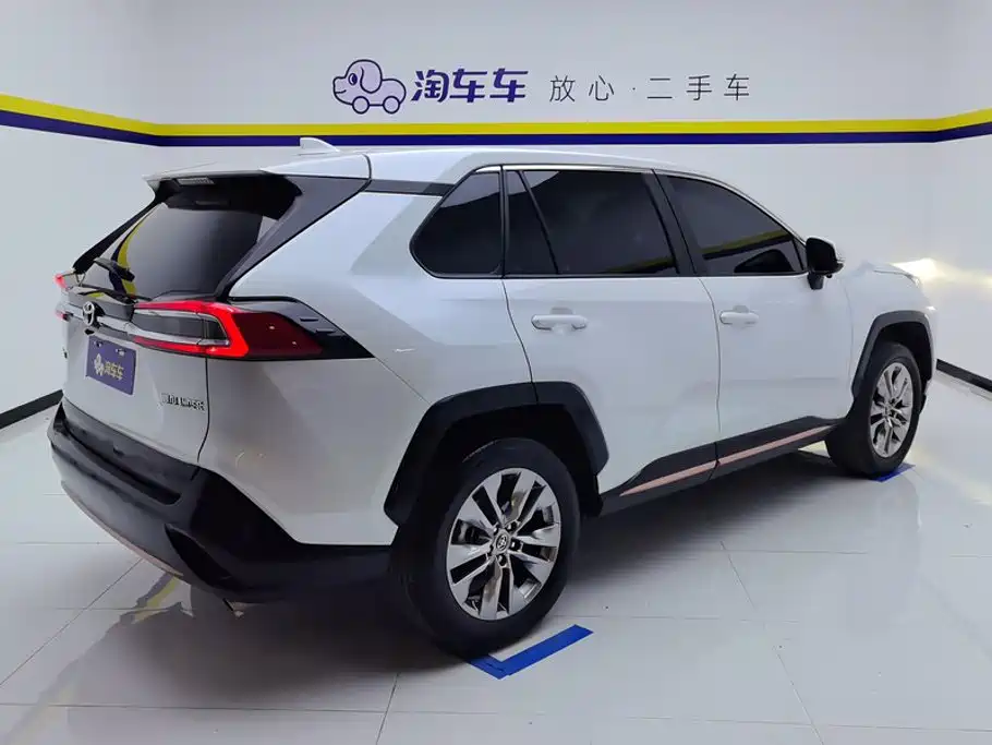 Toyota Wildlander — миниатюра 3