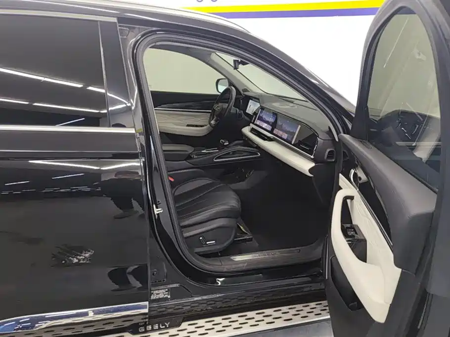 Geely Monjaro L 2023 2.0TD AT Flagship