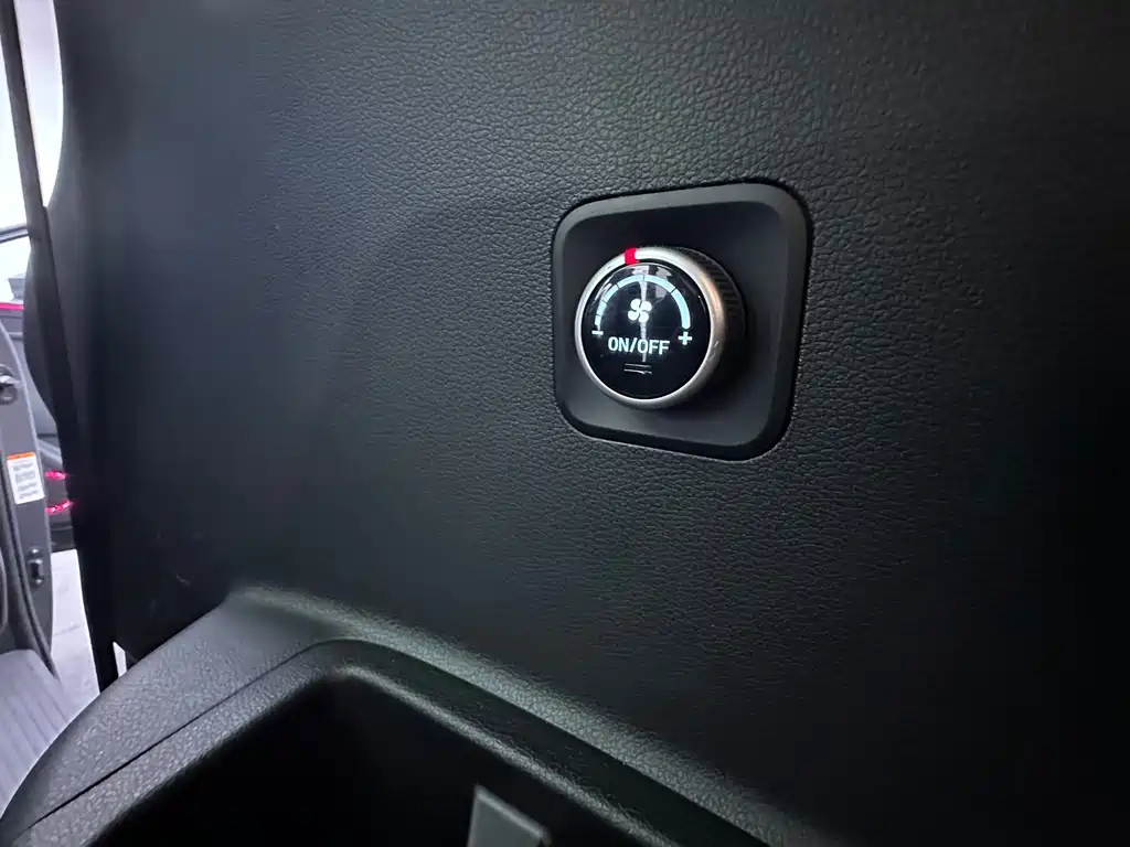 Hyundai Custo — миниатюра 32