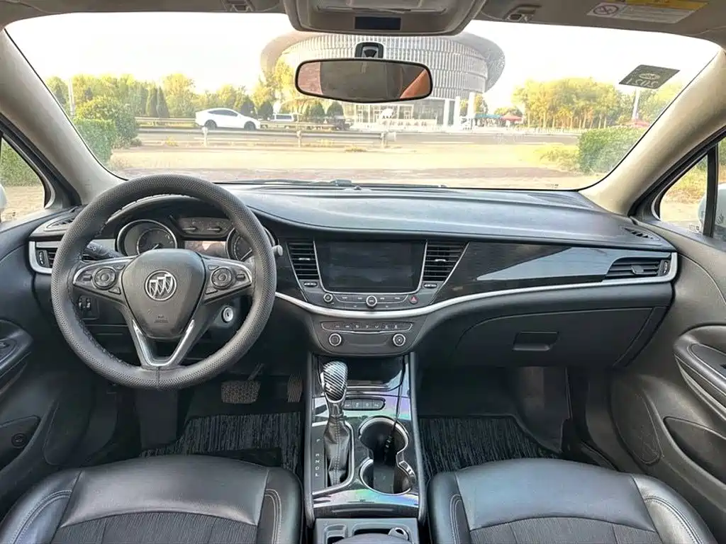 Buick Verano — миниатюра 9