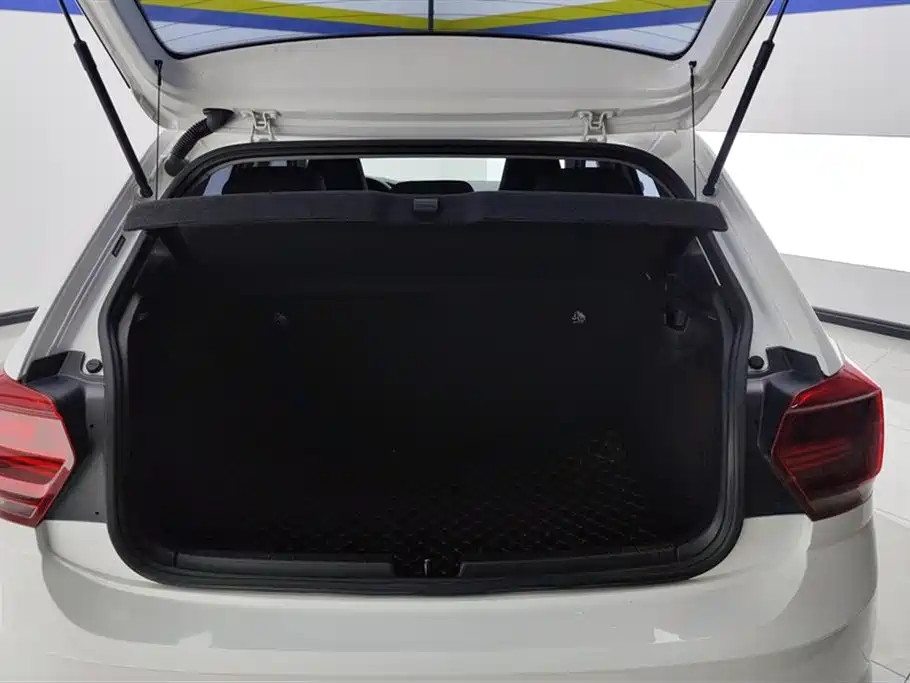 Volkswagen Polo 2023 Plus 1.5L AT