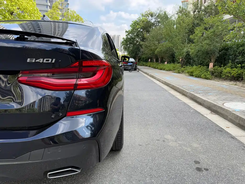 BMW 6 Series GT — миниатюра 9