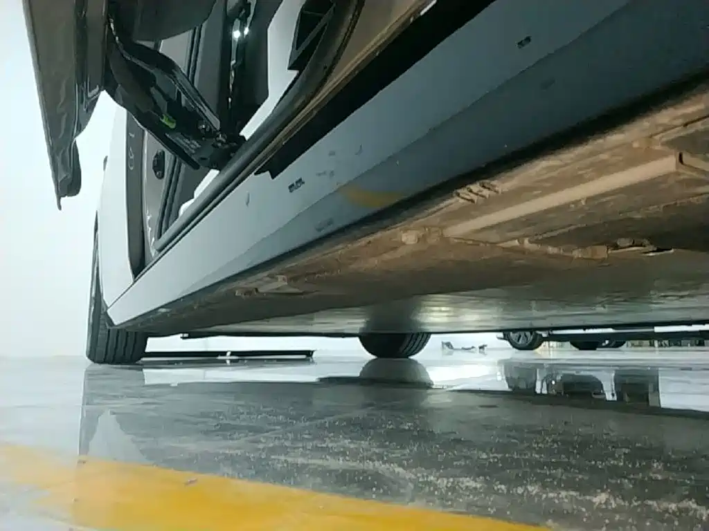 Li Auto Li MEGA — миниатюра 22