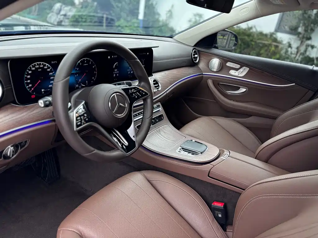 Mercedes-Benz E-Class E 2023 E 300 L Fashion