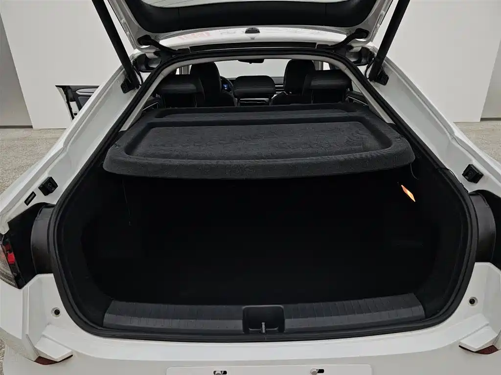 Volkswagen Lamando 2025 L 280TSI DSG