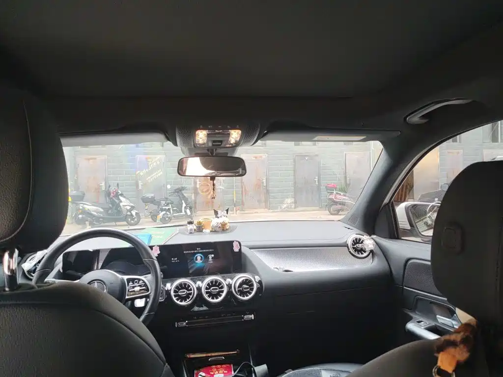 Mercedes-Benz GLA — миниатюра 9