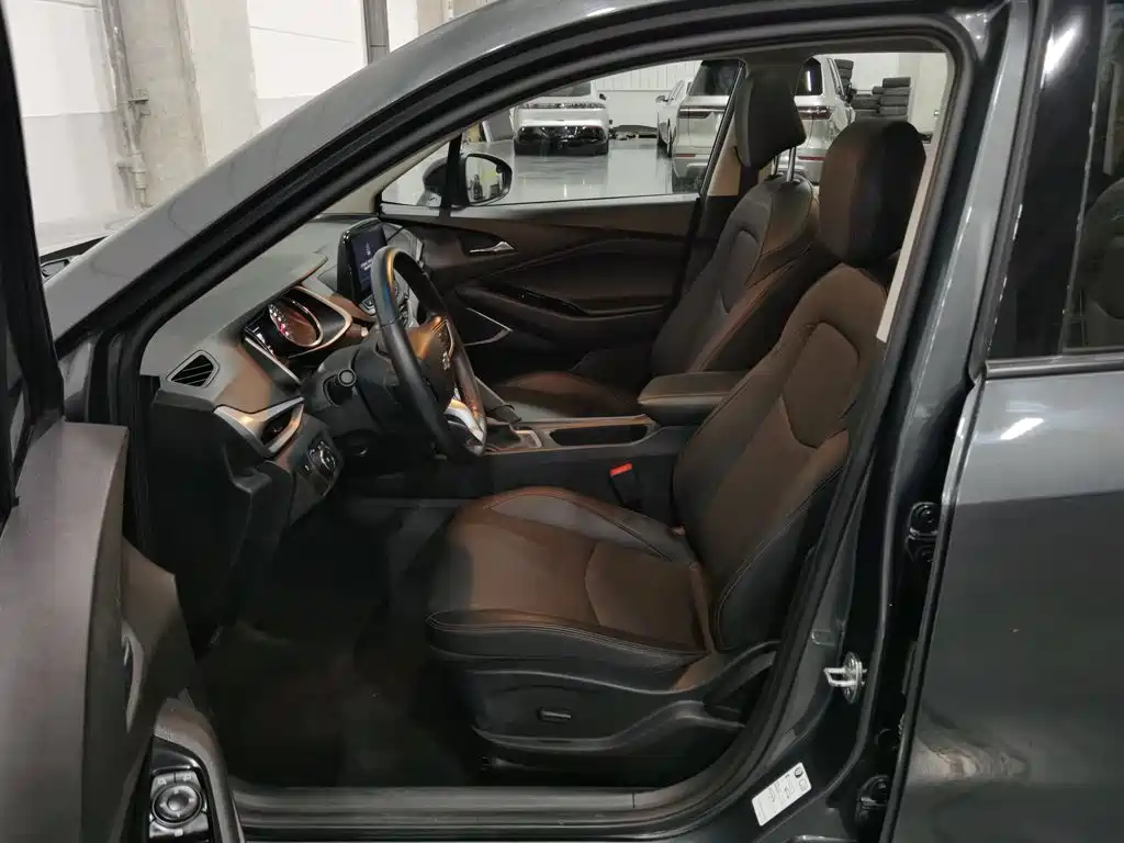 Chevrolet Volando — миниатюра 10