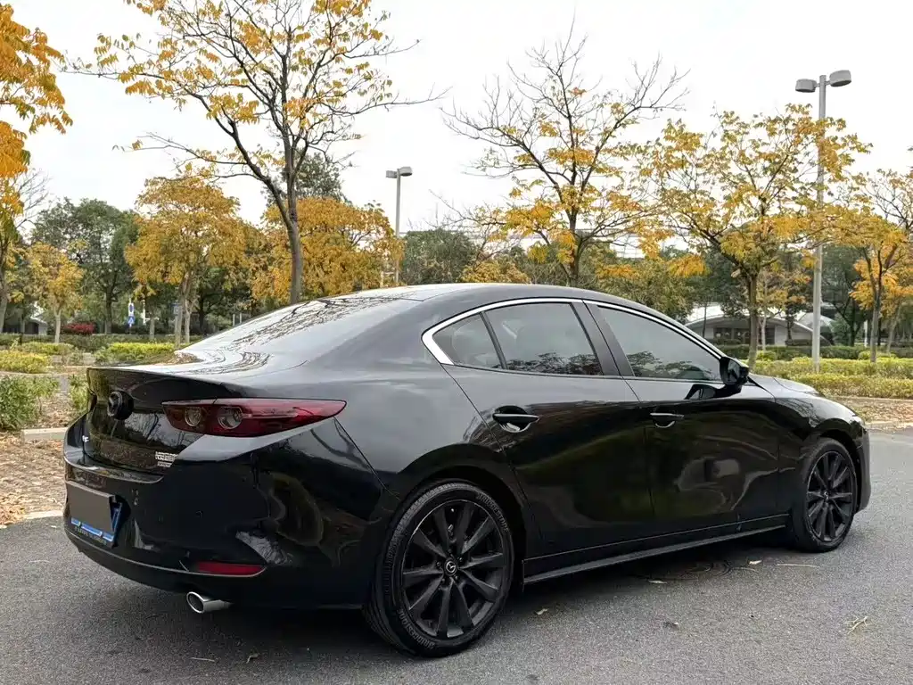 MAZDA 3 ANGKESAILA