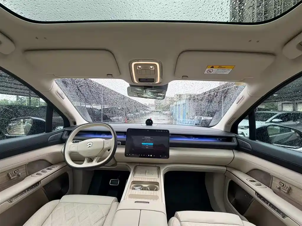 NIO ES8 2026 мест Executive Luxury