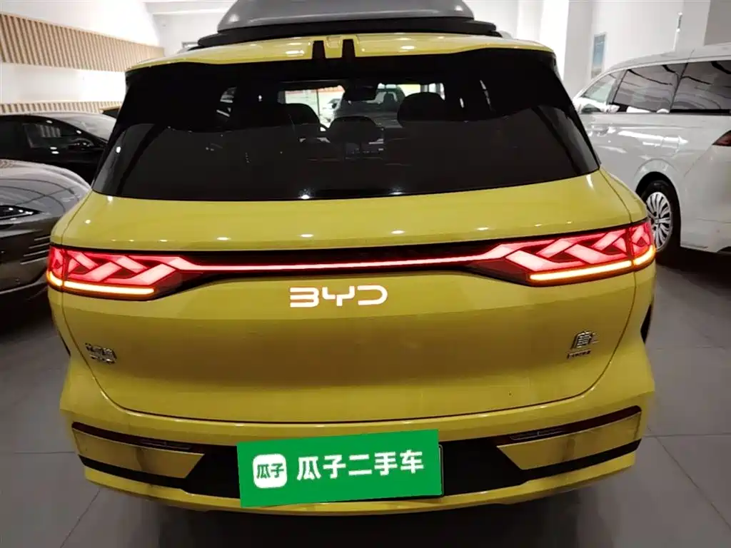 BYD Tang L L 2025 DM 175KM