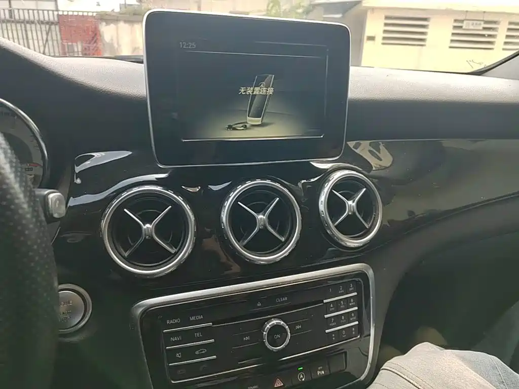 Mercedes-Benz GLA — миниатюра 13