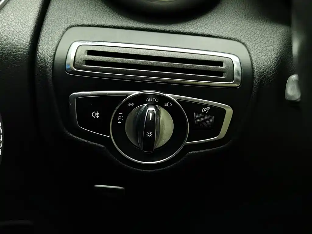 Mercedes-Benz GLC — миниатюра 21