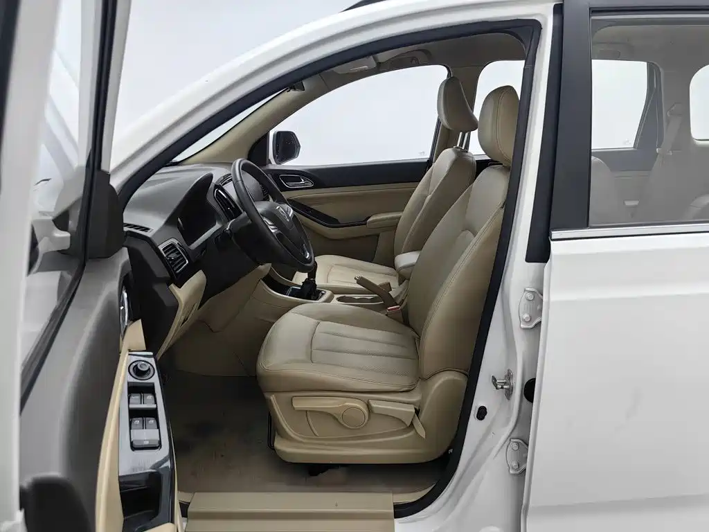 Baojun 730 — миниатюра 10