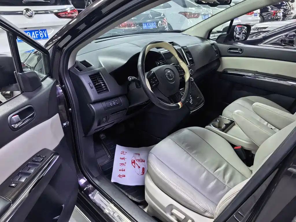 Mazda 8 2015 2.5L