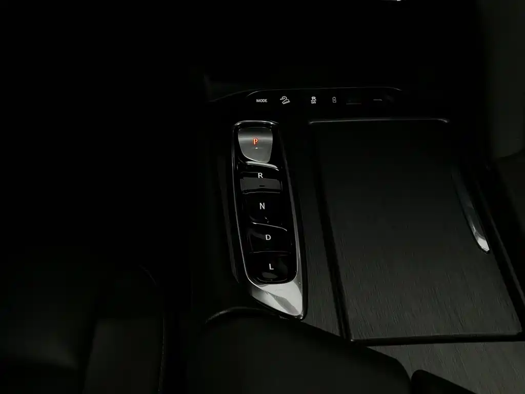 Buick Enclave — миниатюра 13
