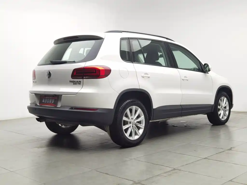 Volkswagen Tiguan — миниатюра 2