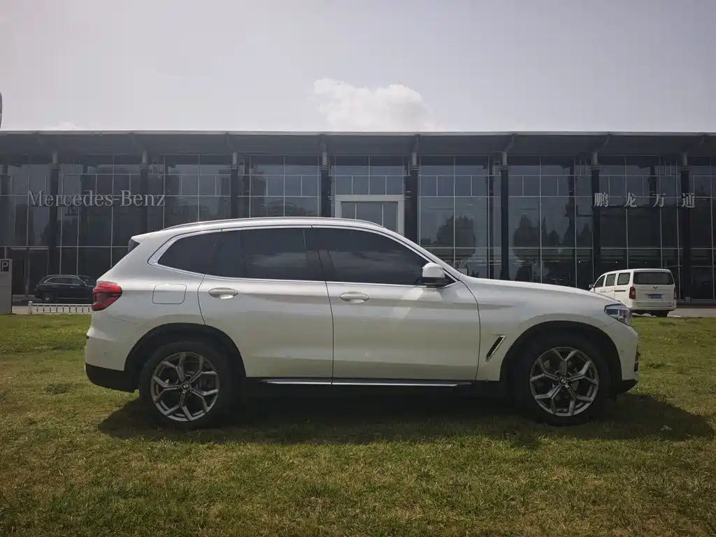 BMW X3 2021 xDrive28i Luxury