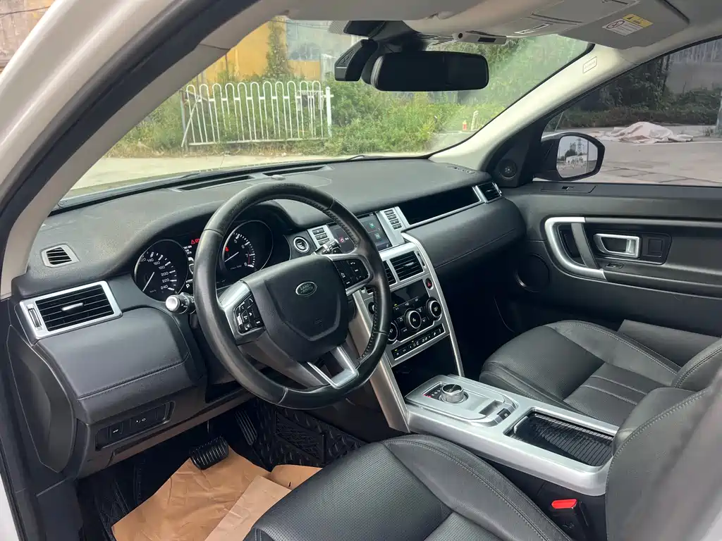 Land Rover Discovery Sport — миниатюра 22