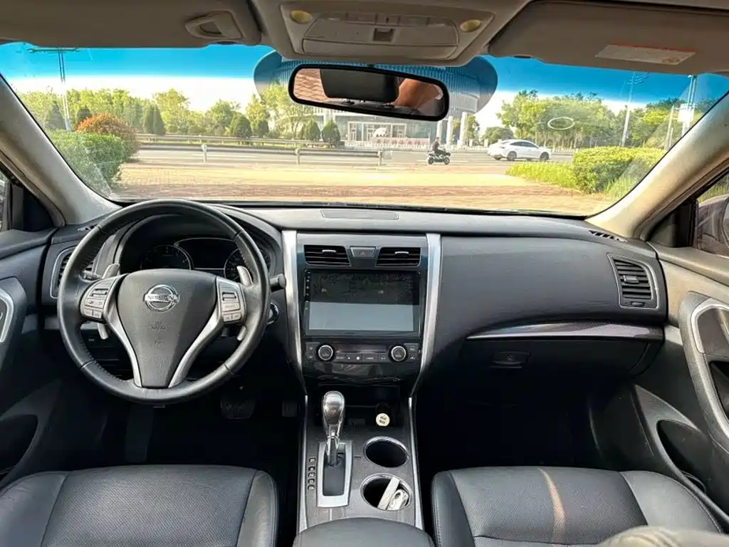 Nissan Teana — миниатюра 9