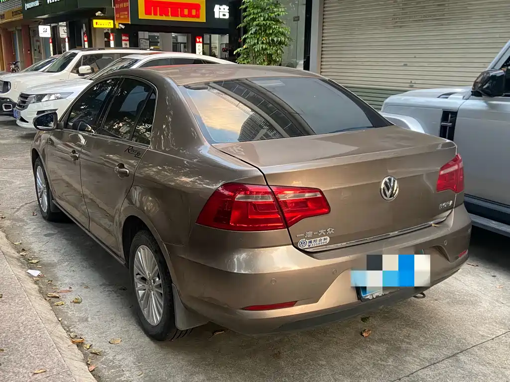 Volkswagen Bora — миниатюра 3