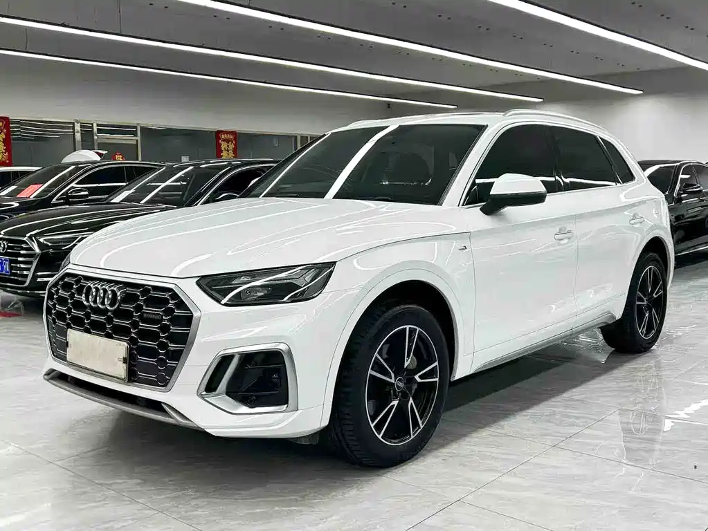 Audi Q5L 2022