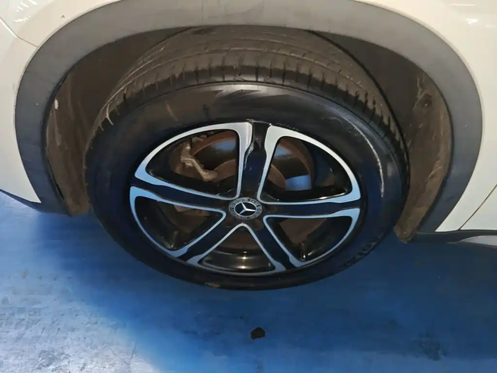 Mercedes-Benz GLA — миниатюра 23