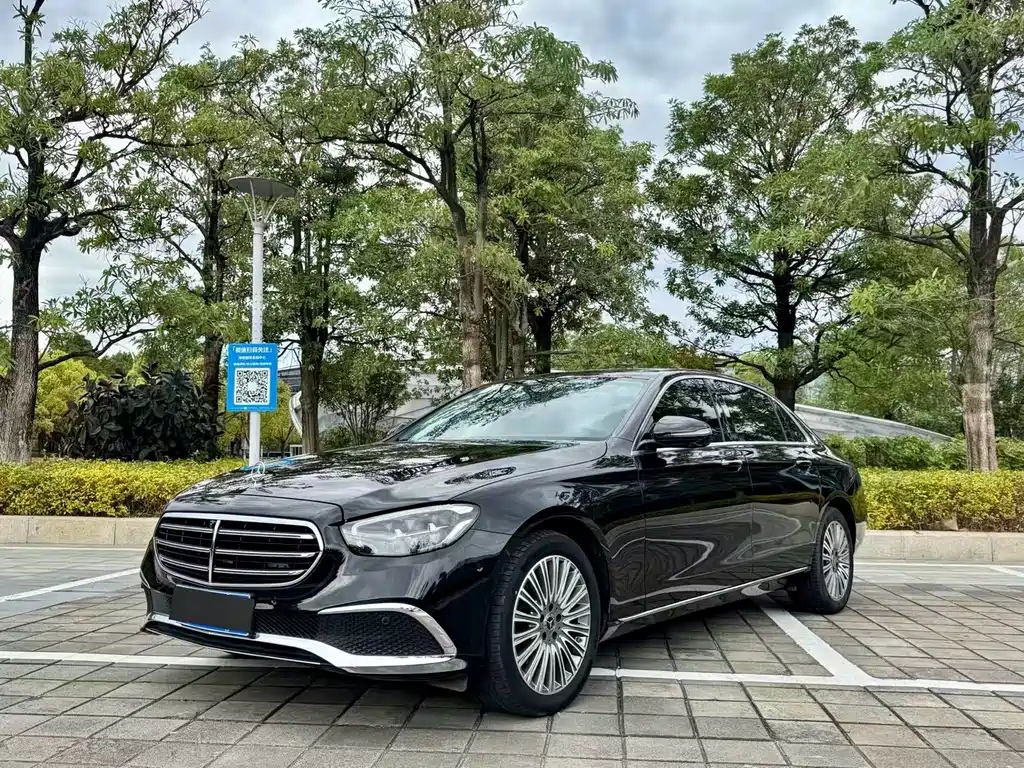 Mercedes-Benz E-Class 2023