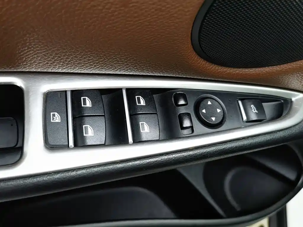 BMW X5 (Import) — миниатюра 9